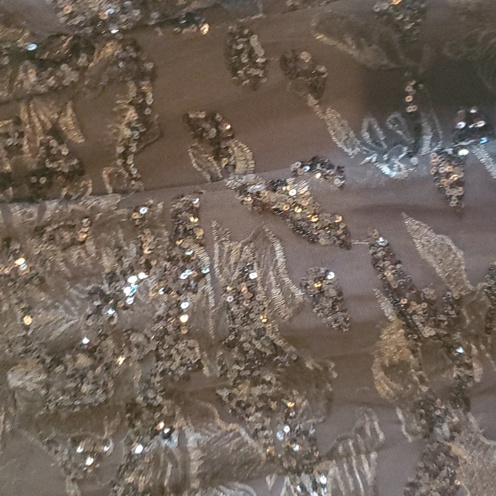 Dress - Picture 4 of 6